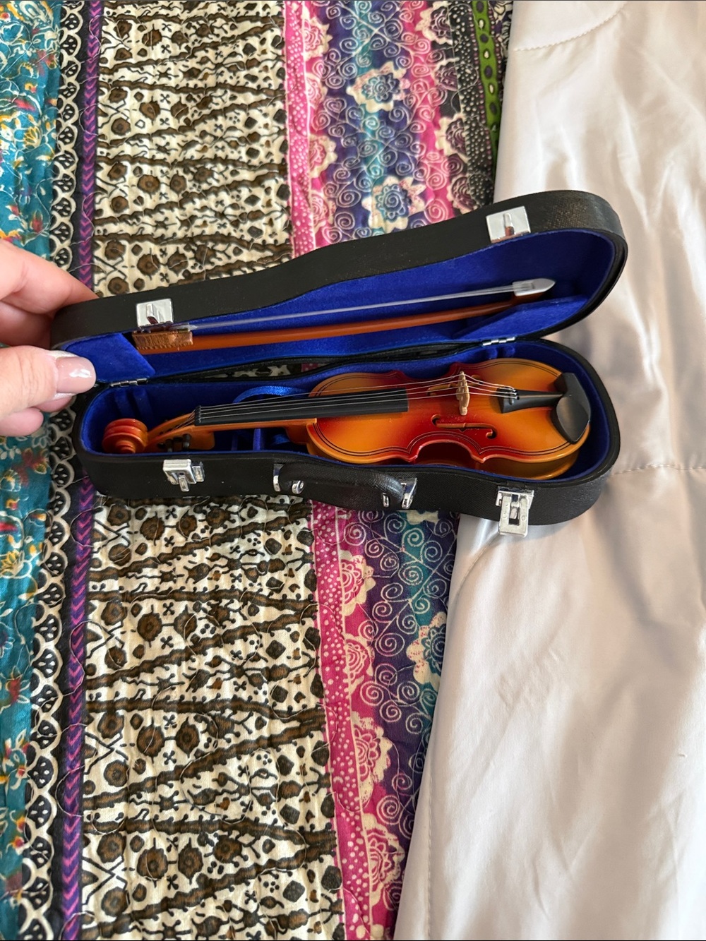 Good American Mini Violin in Sunburst Orange and Brown with Black Case